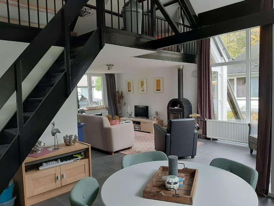 Vrijstaande Recreatievilla Met Ruime Omheinde Tuin Posterholt 외부 사진