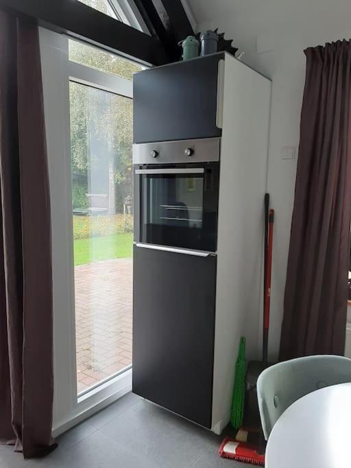 Vrijstaande Recreatievilla Met Ruime Omheinde Tuin Posterholt 외부 사진
